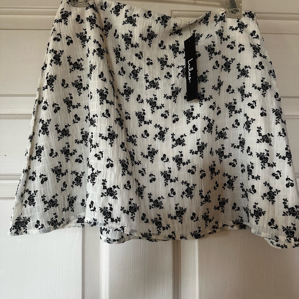 Lulu's White Cream Skater Skirt with Ruffled Mini Design